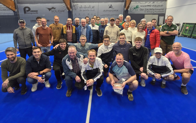 Eine große Teilnehmerzahl hatte das traditionelle Auracher Tennis-Doppelturnier in der Tennishalle Attnang-Puchheim. | Foto: TC Raika Aurach