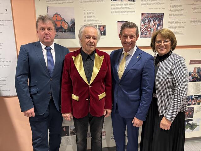 Bürgermeister Fritz Partl mit Alfi Nipic, Franz Schober und Vizebürgermeisterin Monika Karbasch. (v.l.) | Foto: Brigitte Gady