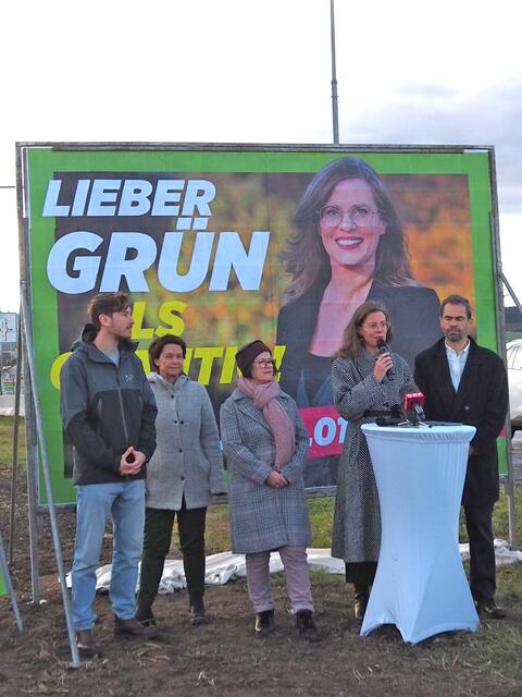 Die GRÜNEN im Burgenland präsentieren die neuen Plakate und das Wahlprogramm für die Landtagswahlen im Jänner.  | Foto: Die GRÜNEN Burgenland