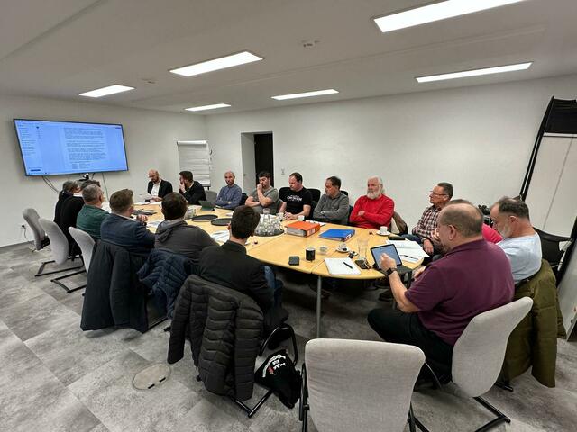 Vor Weihnachten fand eine Sicherheitsbesprechung statt mit Fasnachtkomitee, Vertreter der Blaulichtorganisationen und BH. | Foto: MG Telfs