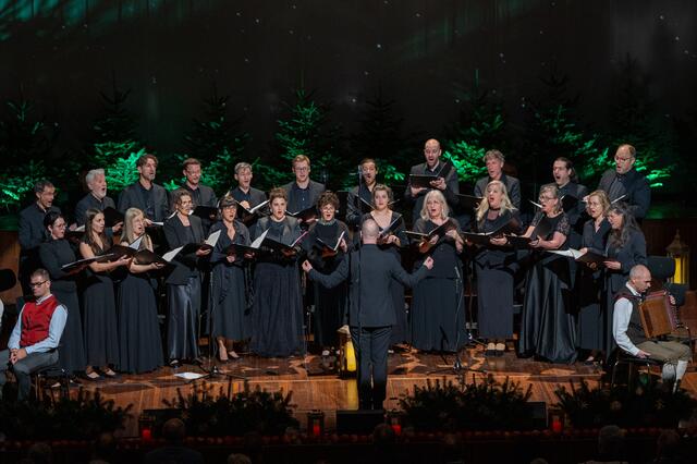 V.l.n.r.: MMag. Dr. Melanie Wiener, MAS (Kulturabteilung Land Tirol),  Markus Lutz | Foto: TVM/ R. Sigl