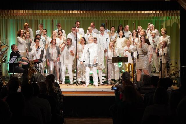 Mit „Gospel im Winter“ haben die LeonARTer Jahreszeiten einmal mehr die Adventszeit zu einem besonderen Erlebnis gemacht – voller Musik, Freude und Gemeinschaft. | Foto: Marktgemeinde St. Leonhard
