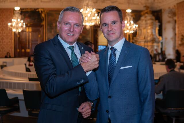 Engster Mitstreiter: Seit Anbeginn der politischen Karriere ist der neue Landeshauptmann Mario Kunasek eng mit Stefan Hermann (r.) befreundet. | Foto: FPÖ