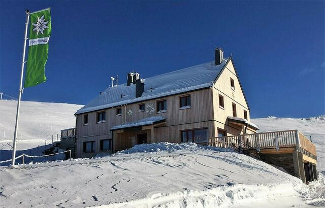 Das Koralpenhaus wird noch diesen Sommer vom Brüderpaar Kienzer betrieben. Eine Neuausschreibung ist erfolgt. | Foto: Privat