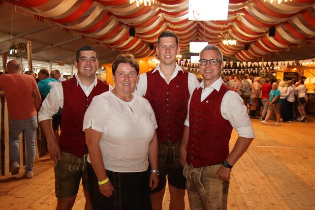 Die Trachtenmusikkapelle Lamprechtshausen feierte heuer ein ganz besonderes Jubiläum: das 150-jährige Bestehen. | Foto: Wolfgang Schweighofer