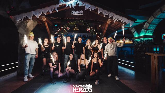 Das Herzog-Team am Freitag. | Foto: Diskothek Herzog