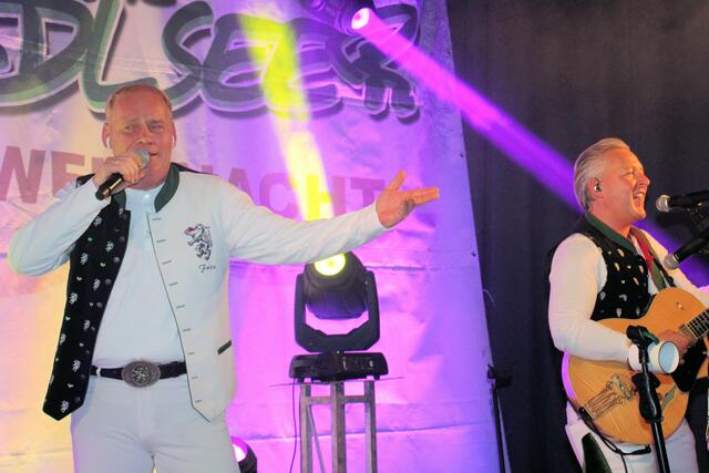 Zweieinhalb Stunden Schlager mit den Edlseern in Köflach | Foto: Cescutti