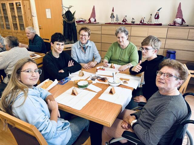 Die Jugendlichen kamen mit dem Alltag der Bewohnerinnen und Bewohner in Kontakt. | Foto: MS Straß