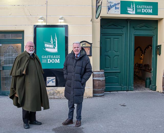 Dompropst Franz Xaver Brandmayr und Bürgermeister Klaus Schneeberger. | Foto: R. Wehrl