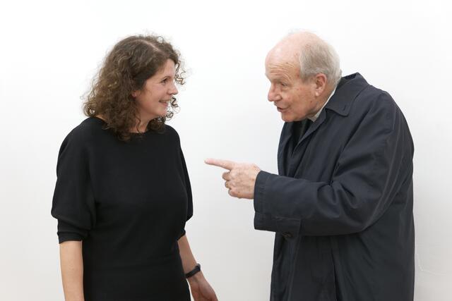 Kardinal Christoph Schönborn im Gespräch mit Print-Chefredakteurin von MeinBezirk Wien, Nicole Gretz-Blanckenstein. | Foto: Maximilian Spitzauer/MeinBezirk