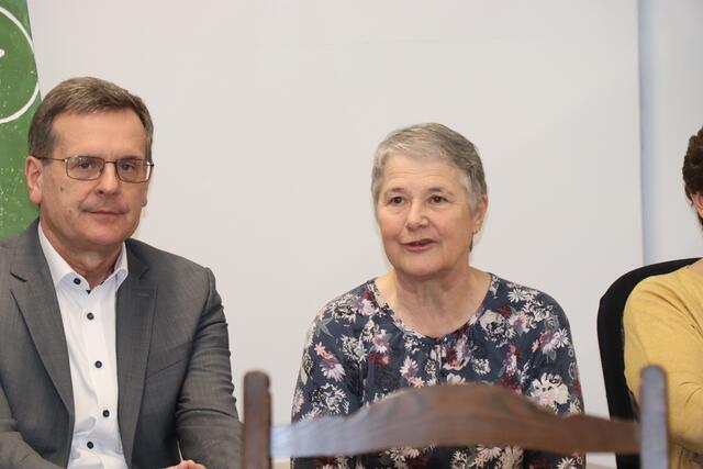 Wörglerin Ingrid Schipflinger bringt es auf den Punkt: "Es ist eine Weltreise bis zum Arzt". | Foto: Nimpf