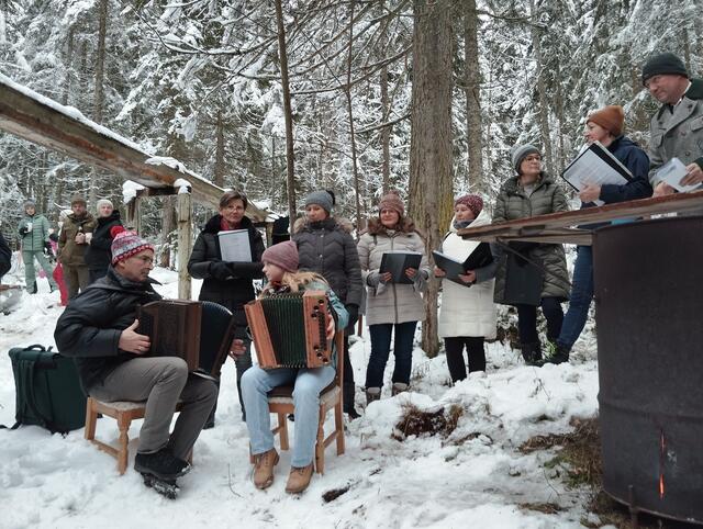 Singkreis mit Mia | Foto: FF Gamsforst und Veronika Frank