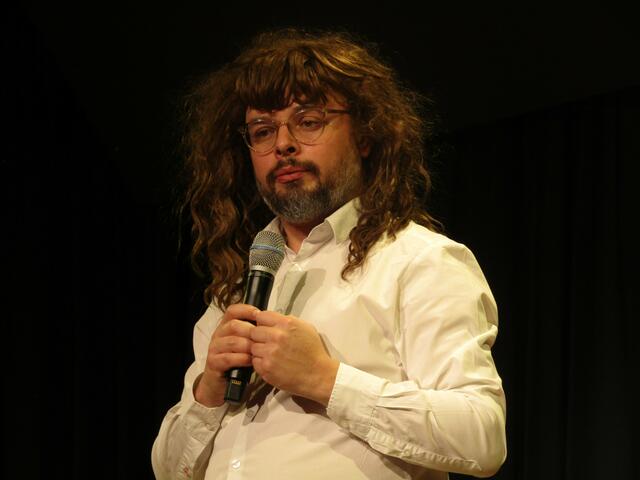 "Pfroni" Veronika Schmiederer-Pechtl in besinnlicher Weihnachtsstimmung  | Foto: Tatschl