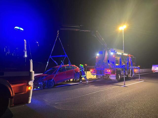 Die Insassen blieben bei dem Unfall unverletzt. | Foto: FF Mattersburg