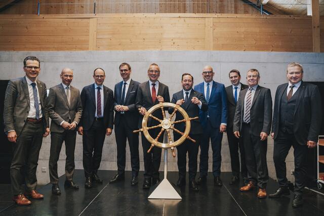 LH Wallner(4.v.l.): Für gemeinsame Wasserstoffstrategie in der Bodenseeregion
 | Foto: Rahel Manser | Ratzskanzlei Kanton Appenzell I.Rh. 