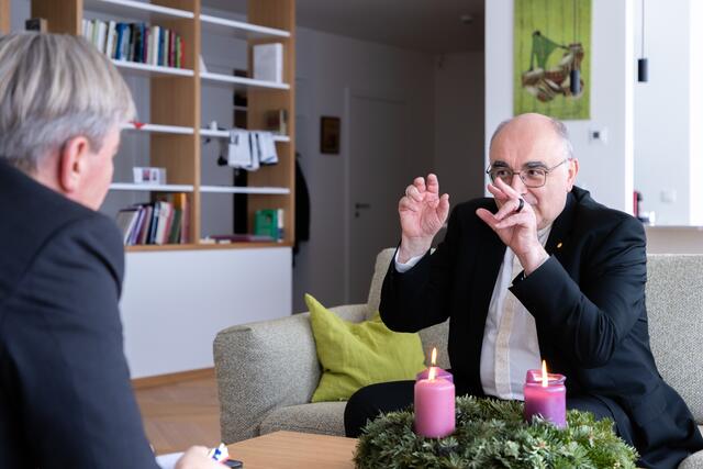 Der Appell des Bischofs: "Runter vom Gas, aufeinander zugehen." | Foto: Konstantinov