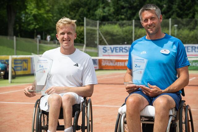 Siegerehrung Herren-Finale mit Casey Ratzlaff (l.) Gaetan Menguy | Foto: Gernot Blieberger Fotoblie www.mcblie.at