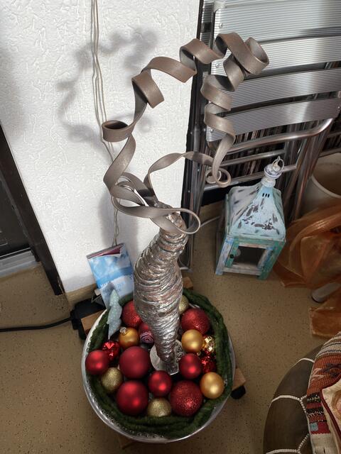 Inspirationsquelle weihnachtlich geschmückt ... – noch am alten Standort ... | Foto: Herbert Waltl