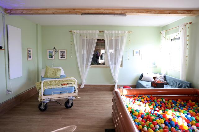 Der Therapiebereich am Lichtblickhof bietet viel, um den Kindern eine angenehme Zeit zu ermöglichen.  | Foto: Lichtblickhof