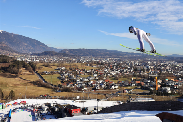 In der Villacher Alpen-Arena dreht sich der 5. und 6. Jänner um die Skisprungdamen. Die Gäste erwartet dabei spannende Durchgänge. | Foto: René Krammer