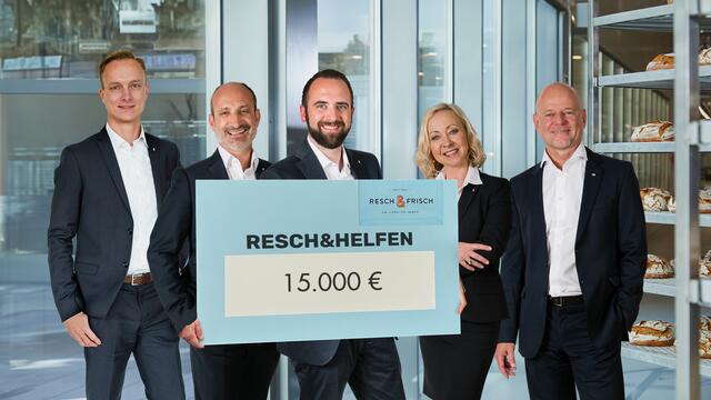 V. l.: Bernhard Prechtl (Produktion &amp; Logistik, Management Services), Wolfgang Frießnegg (Produktion &amp; Logistik), Georg Resch (Geschäftsführer), Sabine Schgör (Sales) und Gerhard Leimer (Finanzen). | Foto: Resch&amp;Frisch