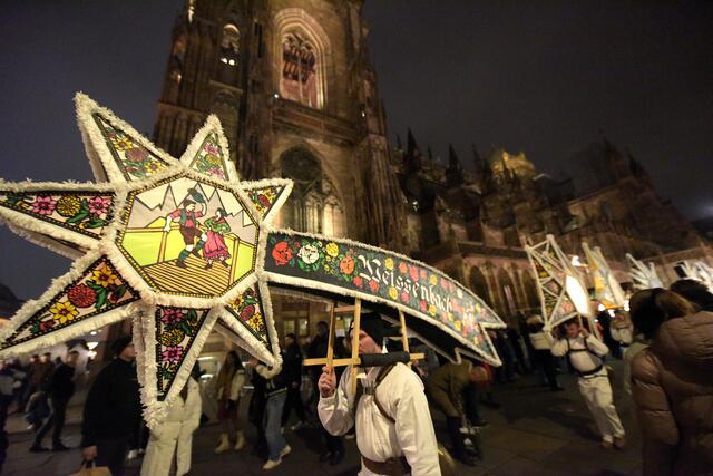 Die Kreuzstoana Glöckler präsentierten den besonderen Brauch aus dem Salzkammergut in Straßburg. | Foto: Oskar Neubauer