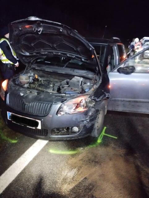 Weiter hinten im Rückstau kam es zu einem Auffahrunfall mit drei Fahrzeugen. | Foto: FF St. Marienkirchen