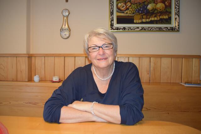 Inspiriert durch das Glück, ihre Eltern als starkes Auffangnetz gehabt zu haben, unterstützt Maria Neuhold heute Familien in Notsituationen. | Foto: RegionalMedien