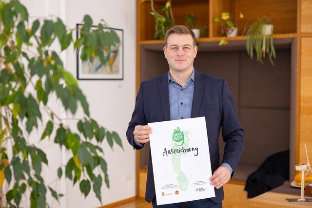 Umwelt-Landesrat Stefan Kaineder zeigt sich erfreut über die Green Events in der Region. | Foto: Land OÖ/Werner Dedl