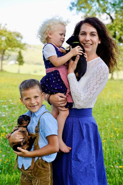Regina Nagl mit ihren Kindern Jonas und Laura. | Foto: Nagl