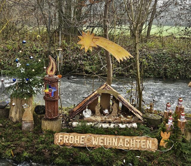 Frohe Weihnachten wünscht man in Halbenrain entlang des Krippenwegs. | Foto: Marktgemeinde Halbenrain 