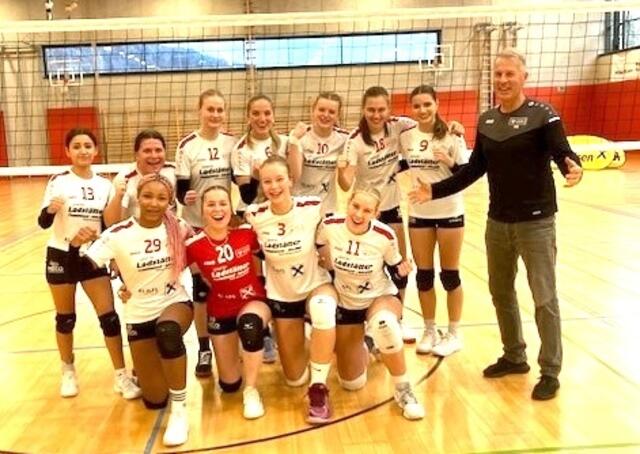 Freude bei den jungen VCB-Spielerinnen. | Foto: VC Klafs