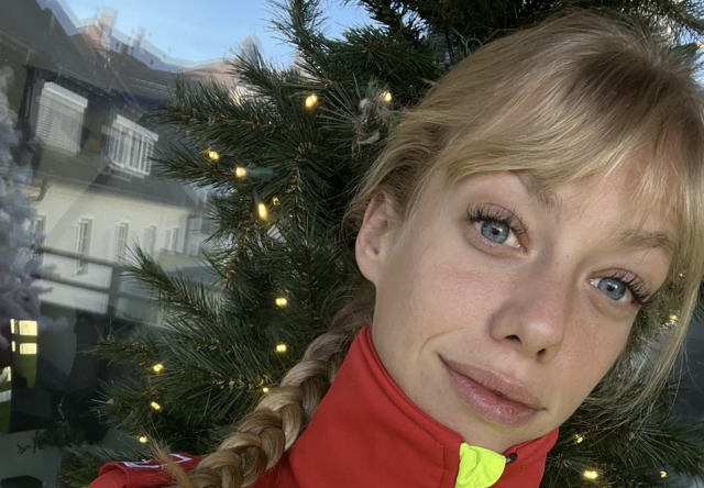 Natalie Sandmann aus Villach ist bereit für den Weihnachts- und Silvestereinsatz. | Foto: Rotes Kreuz