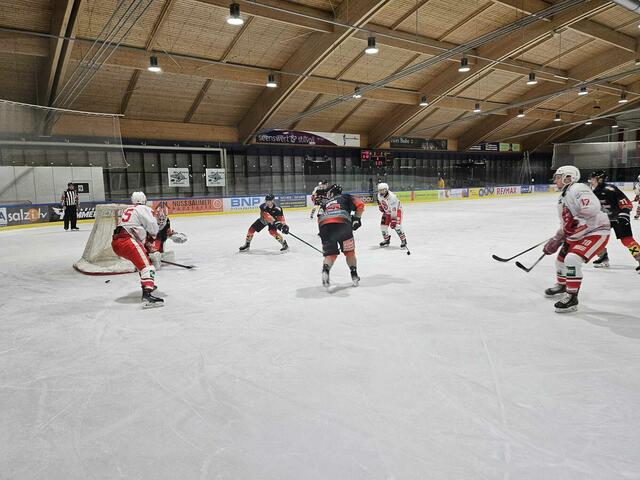In Gmunden gab es für die Kängurus nichts zu holen. | Foto: KSV Eishockey
