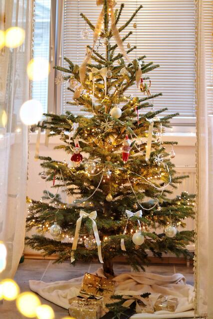 Vor allem die festliche Beleuchtung zu Hause sorgt für einen höheren Stromverbrauch. | Foto: Tianchi Jiang