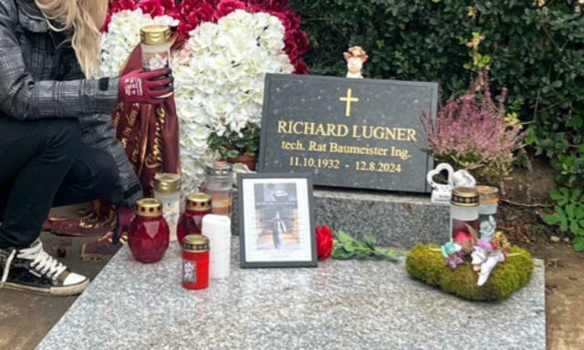 Bis dato zierte ein kleinerer Gedenkstein das Erbe von Lugner. (Archiv) | Foto: Anna Karolina Heinrich