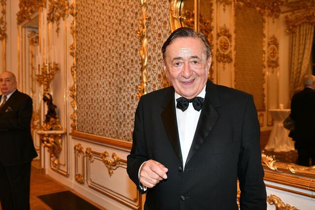 "Mörtel" Richard Lugner erhielt am Montag seinen persönlich ausgewählten Grabstein an seine letzte Ruhestätte. (Archiv) | Foto: Markus Spitzauer