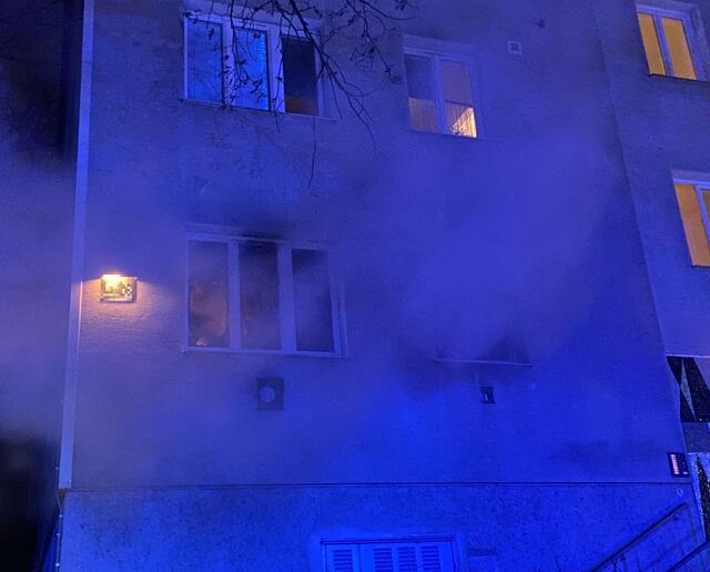 Im 19. Bezirk kam es zu Weihnachten zu einem Zimmerbrand, bei dem eine Frau starb. | Foto:  Stadt Wien | Feuerwehr