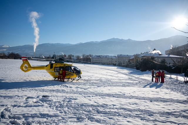 Zu einem Großeinsatz führte ein Staublawinenabgang auf der Nordkette. Betroffen war das Taubental zwischen der Bodenstein- und der Arzler Alm. Es wurden keine Personen verletzt. | Foto: zeitungsfoto.at