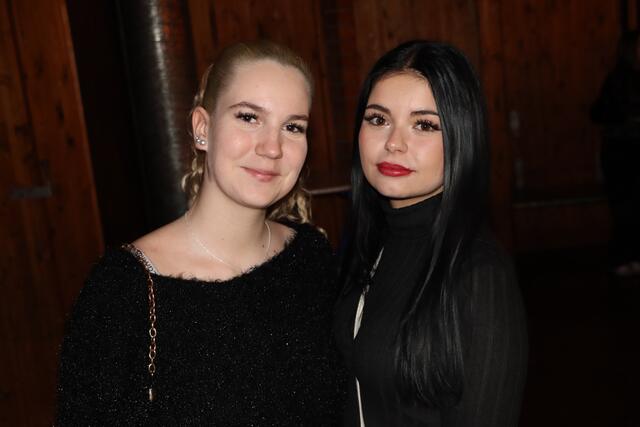 Nina Messner und Lea Kamnik | Foto: Christopher Polesnig