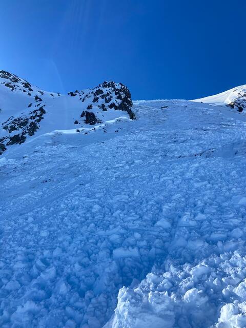 Lawinenunglück im Zillertal, Vater und Sohn wurden verschüttet. | Foto: zoom.tirol