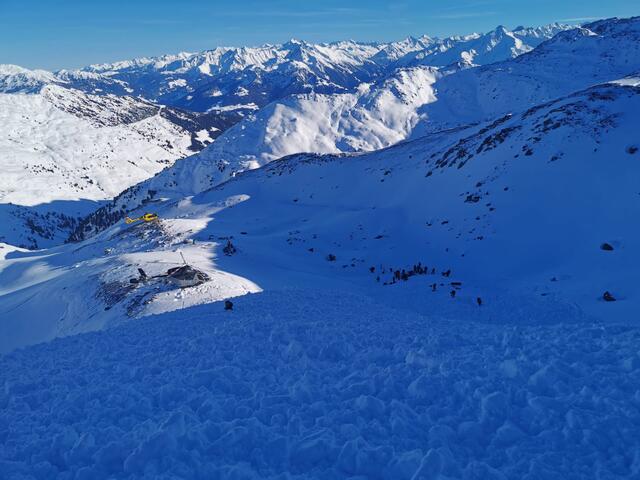 Lawinenunglück im Zillertal, Vater und Sohn wurden verschüttet. | Foto: zoom.tirol