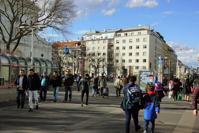 Ein 15-Jähriger wurde am Keplerplatz Opfer einer Messerattacke. (Symbolbild) | Foto: Alois Fischer