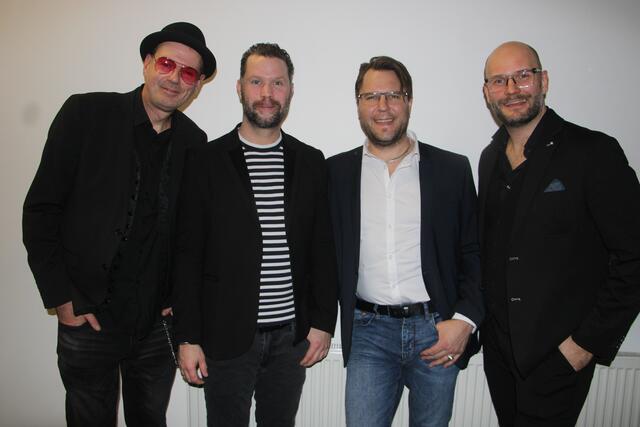 Die Neffen der Tante Eleonor machten mit ihrem Programm "Love" Halt im Kunsthaus Weiz. | Foto: MeinBezirk/Hofmüller