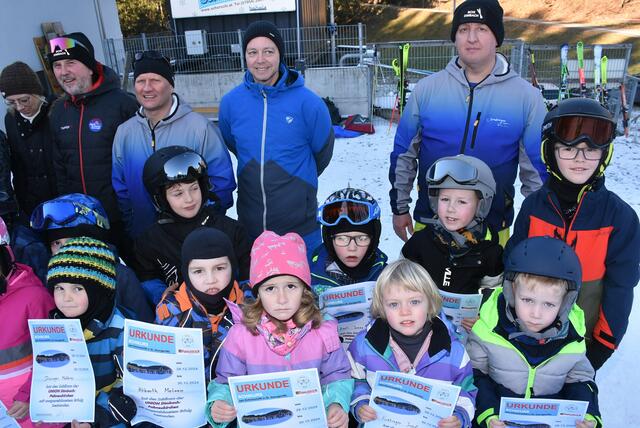 Kinder-Skikurs für Anfänger. Veranstalter Sektion Ski Union Dimbach-Pabneukirchen. Ort: St. Georgen am Walde.  | Foto: Robert Zinterhof