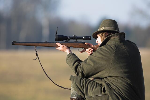 Jagdtechnologie wie Wärmebildkameras kann bei unvorsichtiger Nutzung fatale Folgen haben. | Foto: Bergringfoto/Fotolia