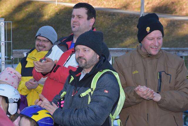 Kinder-Skikurs für Anfänger. Veranstalter Sektion Ski Union Dimbach-Pabneukirchen. Ort: St. Georgen am Walde.  | Foto: Robert Zinterhof