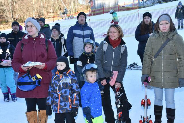 Kinder-Skikurs für Anfänger. Veranstalter Sektion Ski Union Dimbach-Pabneukirchen. Ort: St. Georgen am Walde.  | Foto: Robert Zinterhof