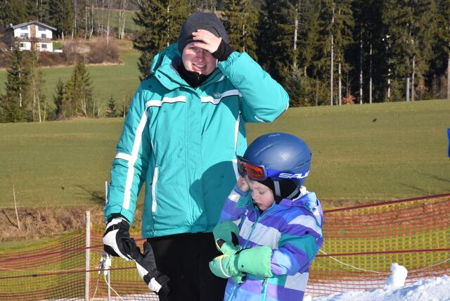 Kinder-Skikurs für Anfänger. Veranstalter Sektion Ski Union Dimbach-Pabneukirchen. Ort: St. Georgen am Walde.  | Foto: Robert Zinterhof