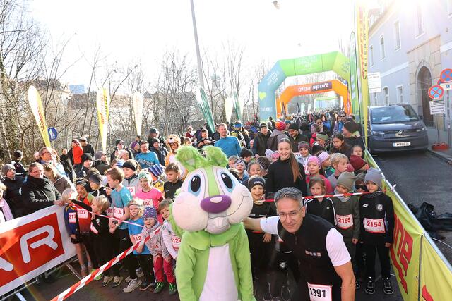 Rund 200 Kids sorgten für großartige Bilder in der Grazer Innenstadt. | Foto: GEPA/Hans Oberländer